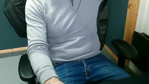 Snapshot of nineinches2222 chatting on January 2025 10:06:01 AM Nineinches online show from January 2025 10:06:01 AM