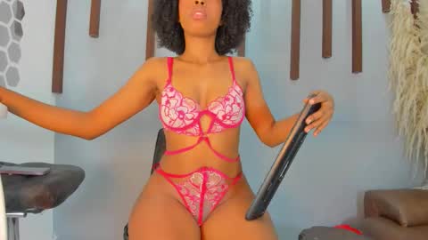 nini_beyker online show from September 2025 01:27:01 PM