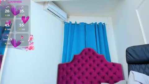 nina dee online show from December 2025 05:46:01 AM