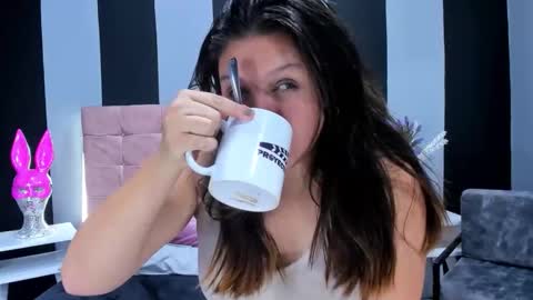 Snapshot of ninna_foster chatting on April 2026 03:36:02 PM ninna_foster online show from April 2026 03:36:02 PM