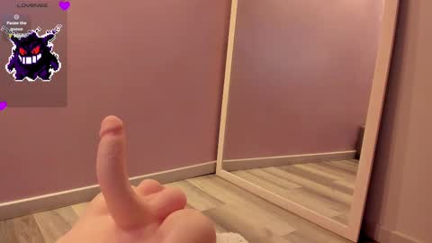 Snapshot of ninna_monroe_ chatting on February 2025 01:33:01 PM Ninna online show from February 2025 01:33:01 PM