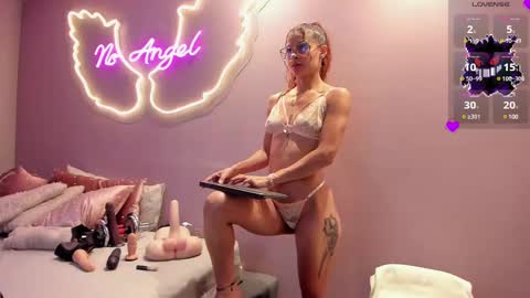 Snapshot of ninna_monroe_ chatting on February 2025 11:09:02 AM Ninna online show from February 2025 11:09:02 AM