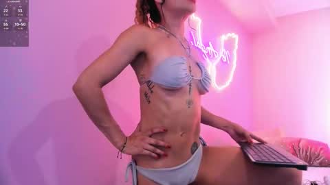 Snapshot of ninna_monroe_ chatting on October 2025 04:25:02 PM Ninna online show from October 2025 04:25:02 PM