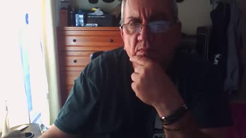 Dennis online show from October 2025 02:13:01 PM