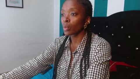 Snapshot of nirak_sf chatting on January 2025 01:58:01 PM Nirak online show from January 2025 01:58:01 PM
