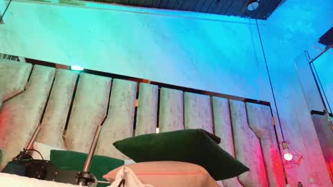 Nixx  online show from December 2025 03:12:02 AM