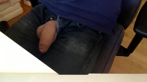 Snapshot of nixomuc chatting on October 2025 09:32:01 AM nixomuc online show from October 2025 09:32:01 AM