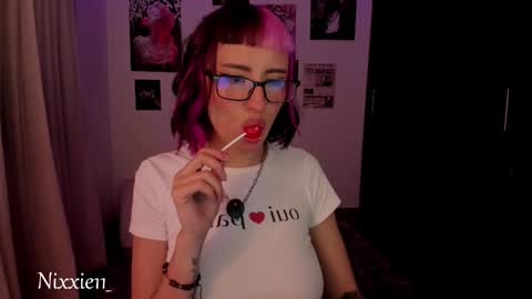 Snapshot of nixxie_ chatting on March 2026 03:12:01 AM Nixxie online show from March 2026 03:12:01 AM
