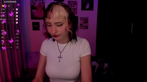 Snapshot of nixxie_ chatting on April 2026 01:16:02 AM Nixxie online show from April 2026 01:16:02 AM