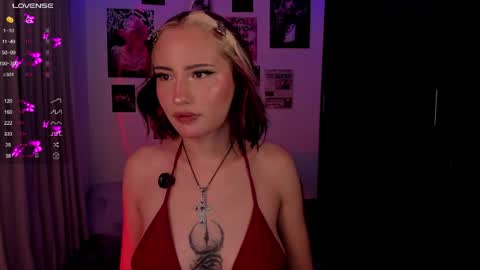 Snapshot of nixxie_ chatting on April 2026 02:06:01 AM Nixxie online show from April 2026 02:06:01 AM