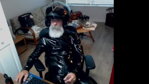 Snapshot of njdbear chatting on June 2026 09:08:02 PM Don online show from June 2026 09:08:02 PM