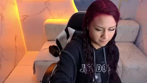 Noa  online show from November 2025 12:38:02 PM