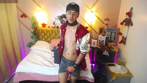 noaah77 online show from January 2025 03:44:01 PM