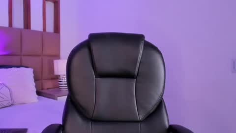 NoaDream  online show from October 2025 03:53:01 PM