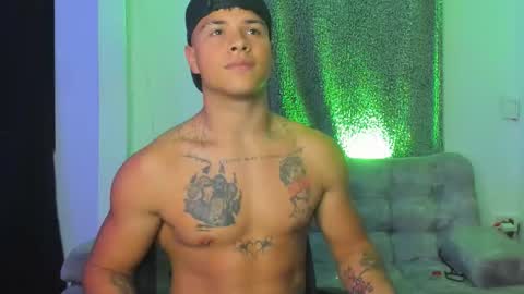 noah_223 online show from November 2025 01:05:01 AM