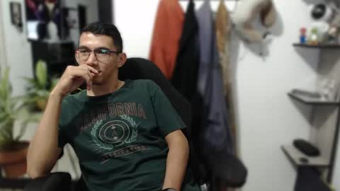Snapshot of noah_89r chatting on May 2026 06:09:02 AM Sebastian online show from May 2026 06:09:02 AM