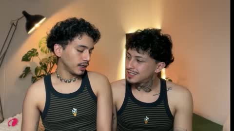 Snapshot of noah_and_steven chatting on May 2026 10:15:02 PM noah_and_steven online show from May 2026 10:15:02 PM