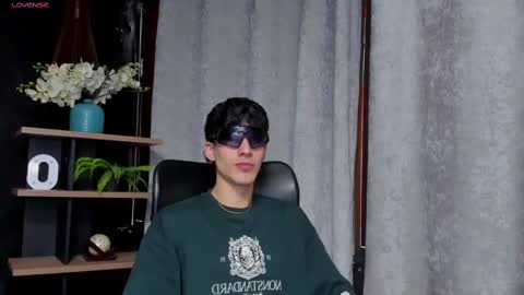 Noah Brigth online show from February 2025 07:06:01 PM