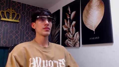 Noah Brigth online show from February 2025 09:48:01 PM