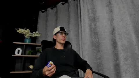 Noah Brigth online show from February 2025 03:47:02 AM