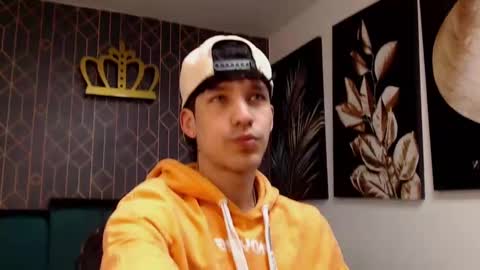 Noah Brigth online show from February 2025 03:37:01 AM