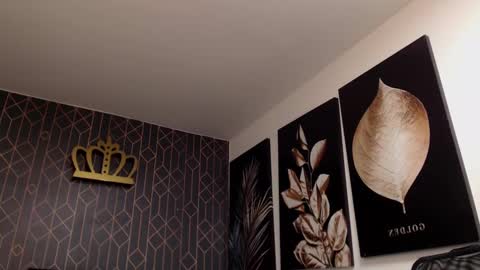 Noah Brigth online show from February 2025 09:47:01 AM