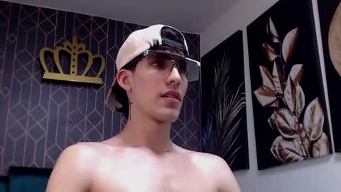 Noah Brigth online show from March 2025 05:57:02 AM