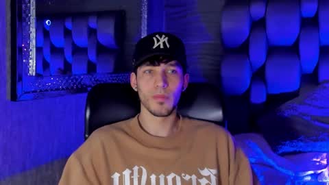 Noah Brigth online show from October 2025 01:33:02 AM