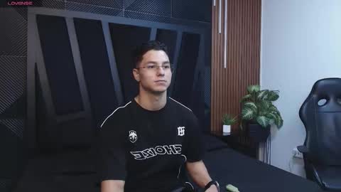 Noah online show from February 2026 03:43:01 PM