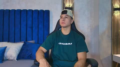 Snapshot of noah_clarkk chatting on June 2026 05:40:02 PM Noah online show from June 2026 05:40:02 PM