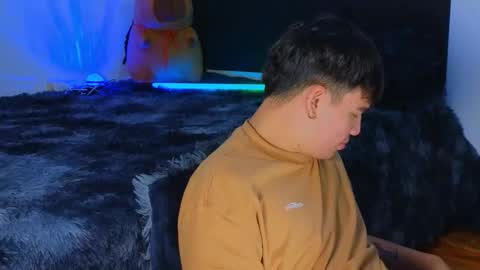 Snapshot of noah_coleman__ chatting on September 2025 01:52:01 AM NOAH online show from September 2025 01:52:01 AM