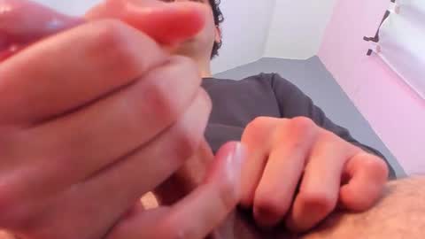 Noah Ferrary online show from November 2025 08:43:01 PM