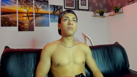 noah_flynn1 online show from February 2026 09:46:02 AM