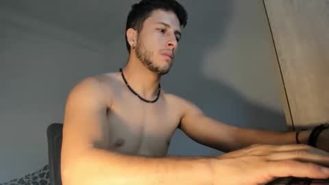 Snapshot of noah_happy07 chatting on September 2025 04:13:02 AM Noah online show from September 2025 04:13:02 AM