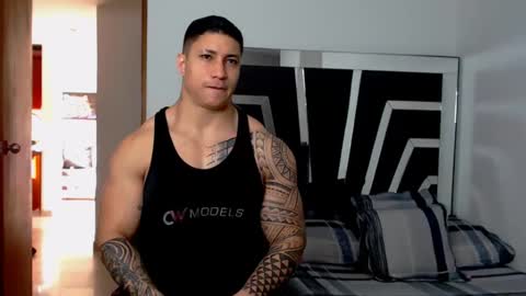 Noah Harris01 online show from December 2024 01:06:01 PM