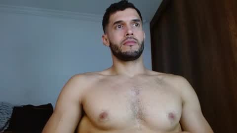 Snapshot of noah_jhonsonn chatting on July 2026 04:14:02 PM Noah online show from July 2026 04:14:02 PM