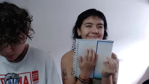 noah hehim    online show from December 2024 04:36:02 PM