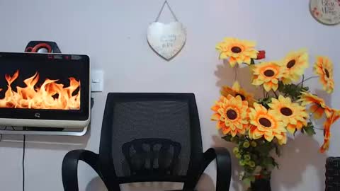 Noah Millers online show from January 2025 10:33:01 PM