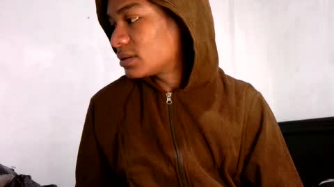 Noah Millers online show from October 2025 04:02:01 AM