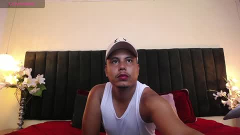 Snapshot of noah_oliver1 chatting on April 2026 07:56:02 PM NOAH online show from April 2026 07:56:02 PM