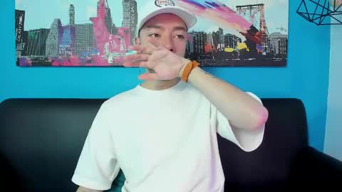 Snapshot of noah_ricci_ chatting on January 2025 12:02:02 PM online show from January 2025 12:02:02 PM