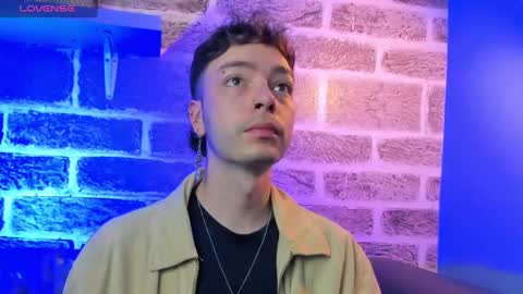 Snapshot of noah_ricci_ chatting on September 2025 12:29:01 PM online show from September 2025 12:29:01 PM