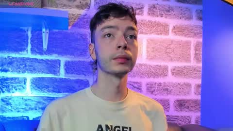 Snapshot of noah_ricci_ chatting on September 2025 12:39:02 PM online show from September 2025 12:39:02 PM