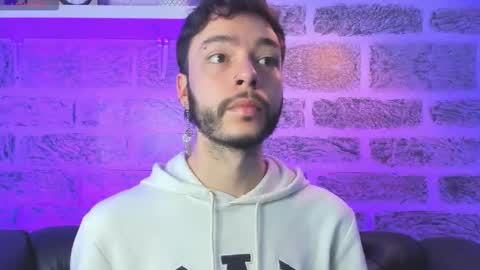 Snapshot of noah_ricci_ chatting on November 2025 12:05:02 PM online show from November 2025 12:05:02 PM