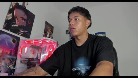 noah_silver online show from December 2025 10:17:02 PM