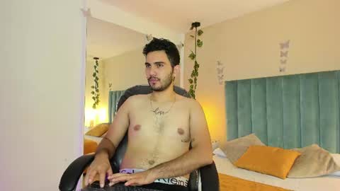 Snapshot of noah_sin_ chatting on June 2026 11:25:02 AM noah sin online show from June 2026 11:25:02 AM