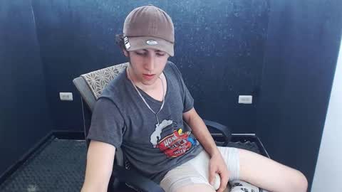 Snapshot of noah_sokolov chatting on November 2025 07:03:03 PM noah_sokolov online show from November 2025 07:03:03 PM