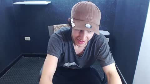 Snapshot of noah_sokolov chatting on November 2025 07:02:02 PM noah_sokolov online show from November 2025 07:02:02 PM