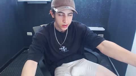 Snapshot of noah_sokolov chatting on November 2025 02:40:02 PM noah_sokolov online show from November 2025 02:40:02 PM