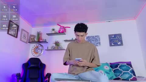 Snapshot of noah_tyler_ chatting on October 2025 07:43:01 PM noah tyler  online show from October 2025 07:43:01 PM